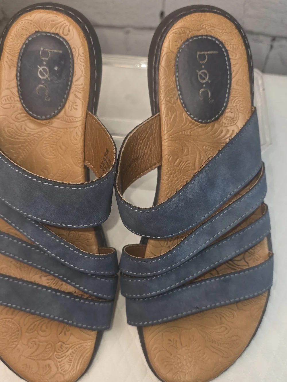 BOC BLUE LEATHER STRAPPY CUSHIONED FLAT SANDAL MINIMALIST FISHERMAN WOMENS 8 EUC